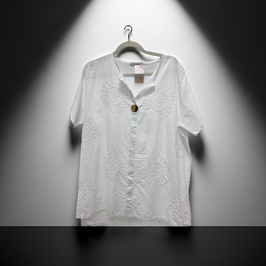 A One Button Shirt fits 12-16
