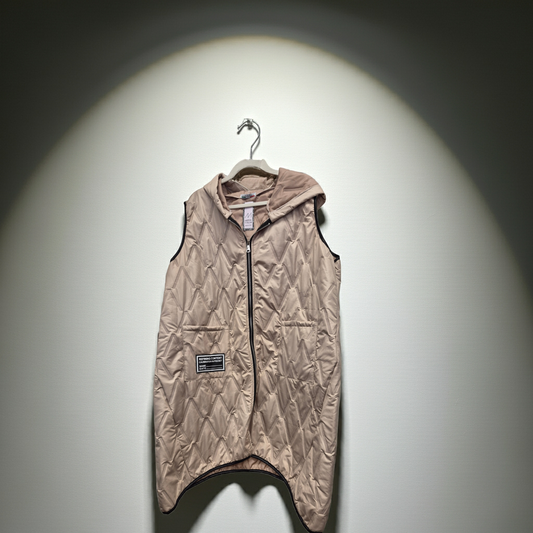 A stylish gilet fits 14-22