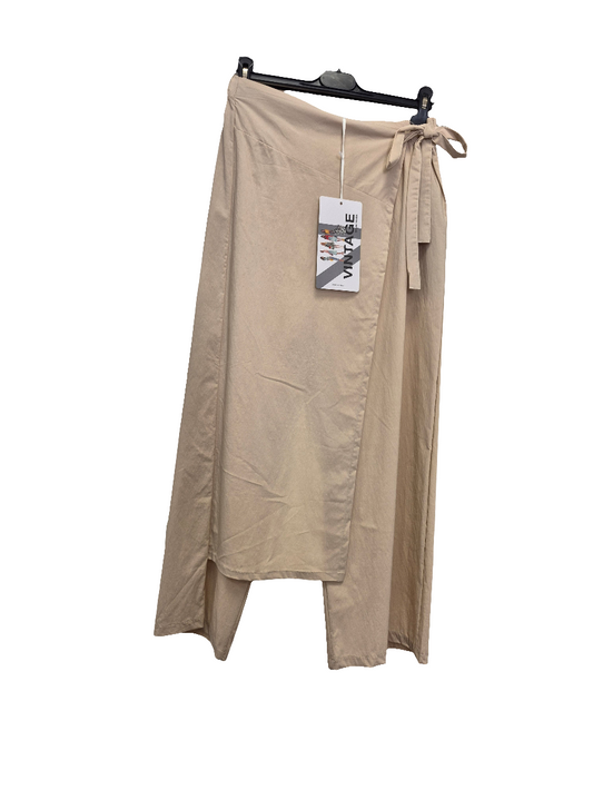 A over layer skirt pants fits 10-16 Vintage Label