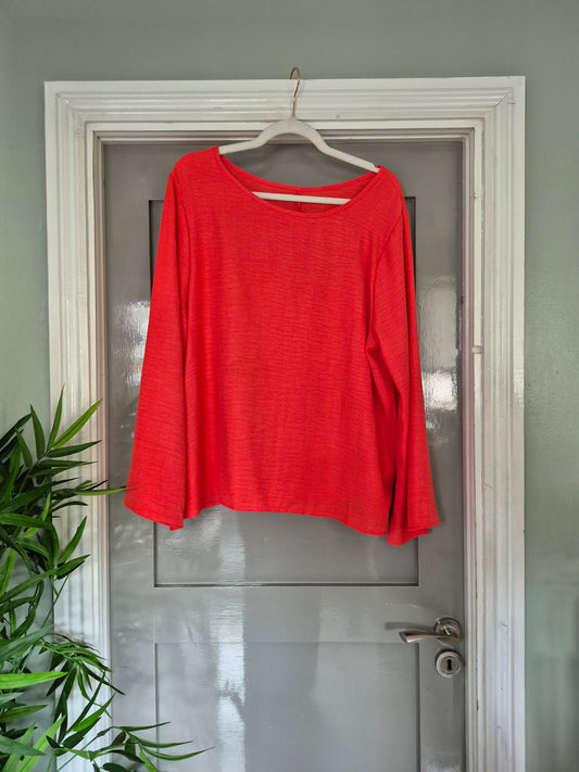 A Stylish Blouse fits 14-20