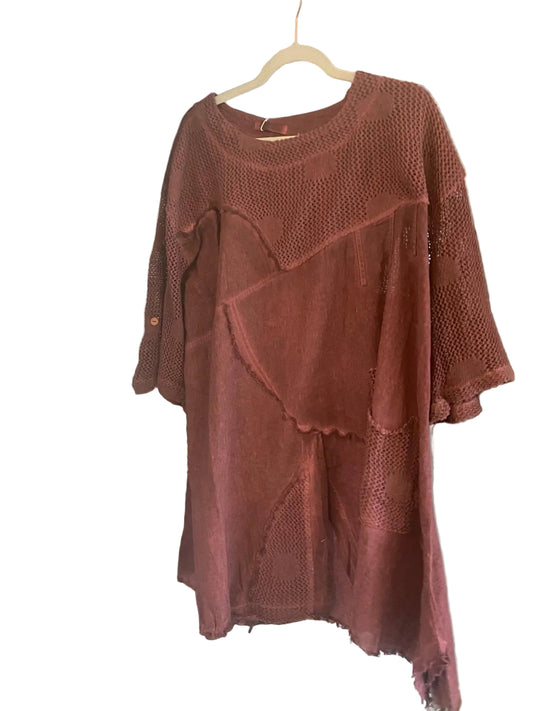 A Stylish Top Fits 14-20