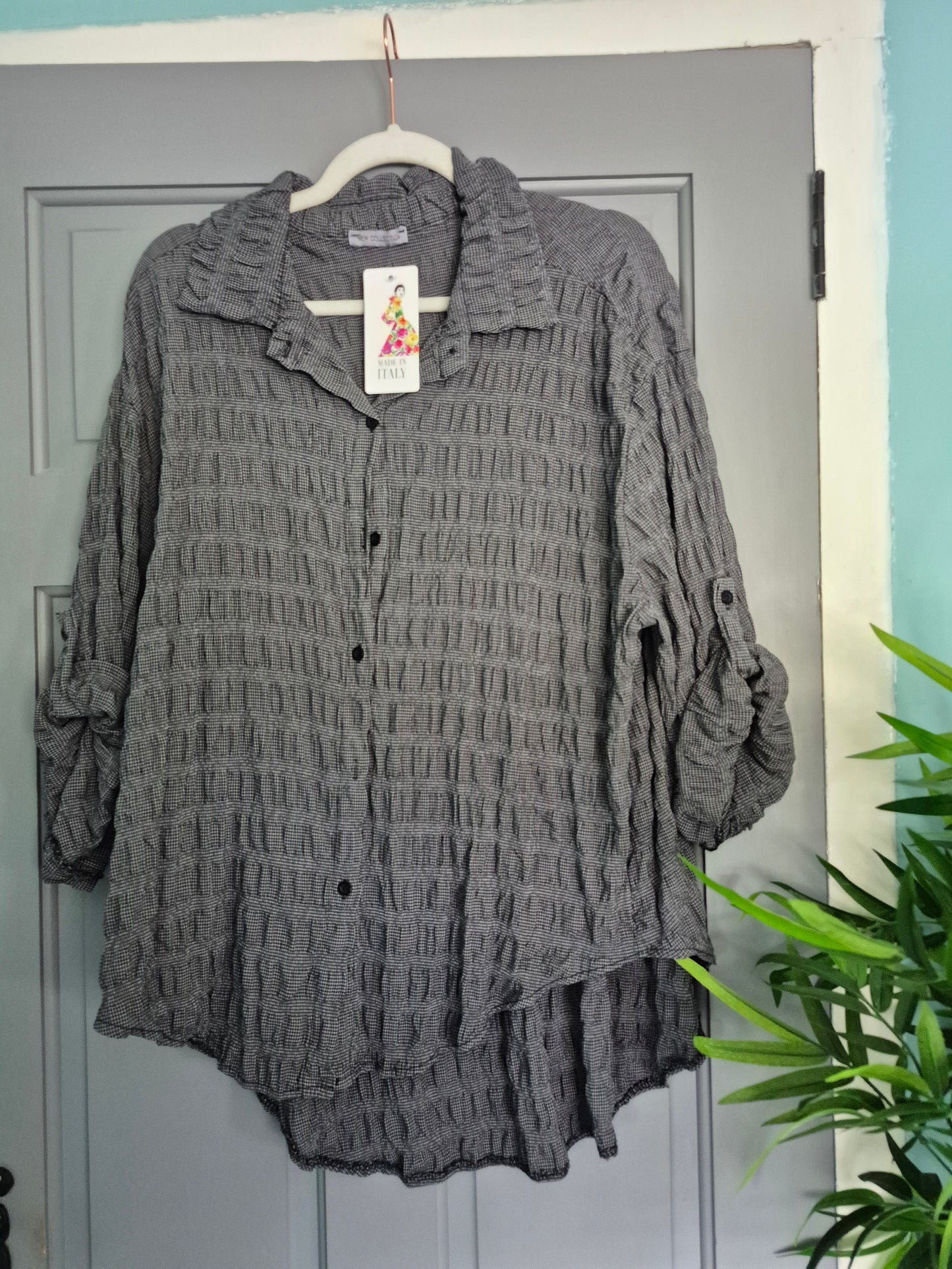 A Fabulous Shirt fits 14-20