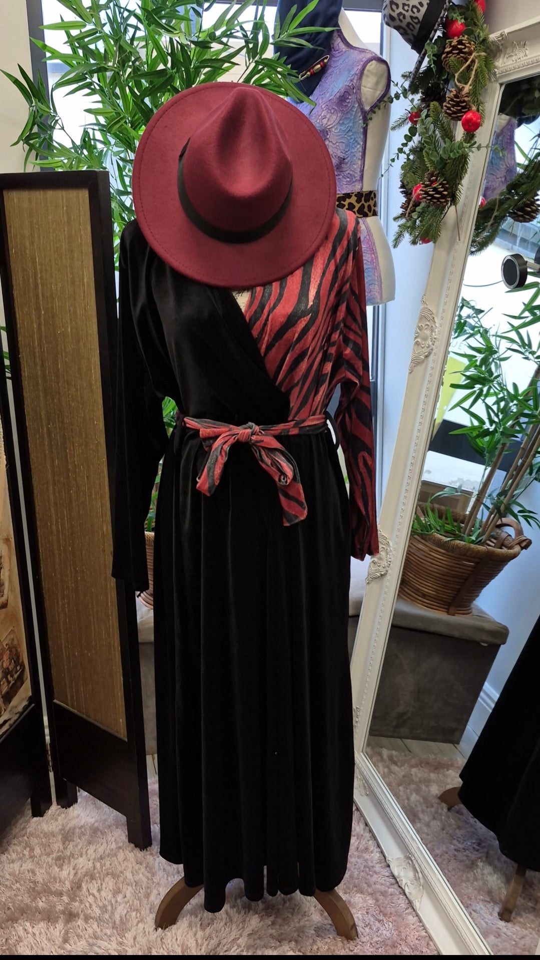 A Kitty Dress Fits 16-26