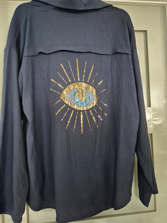 A Stylish Shirt Fits 14-22