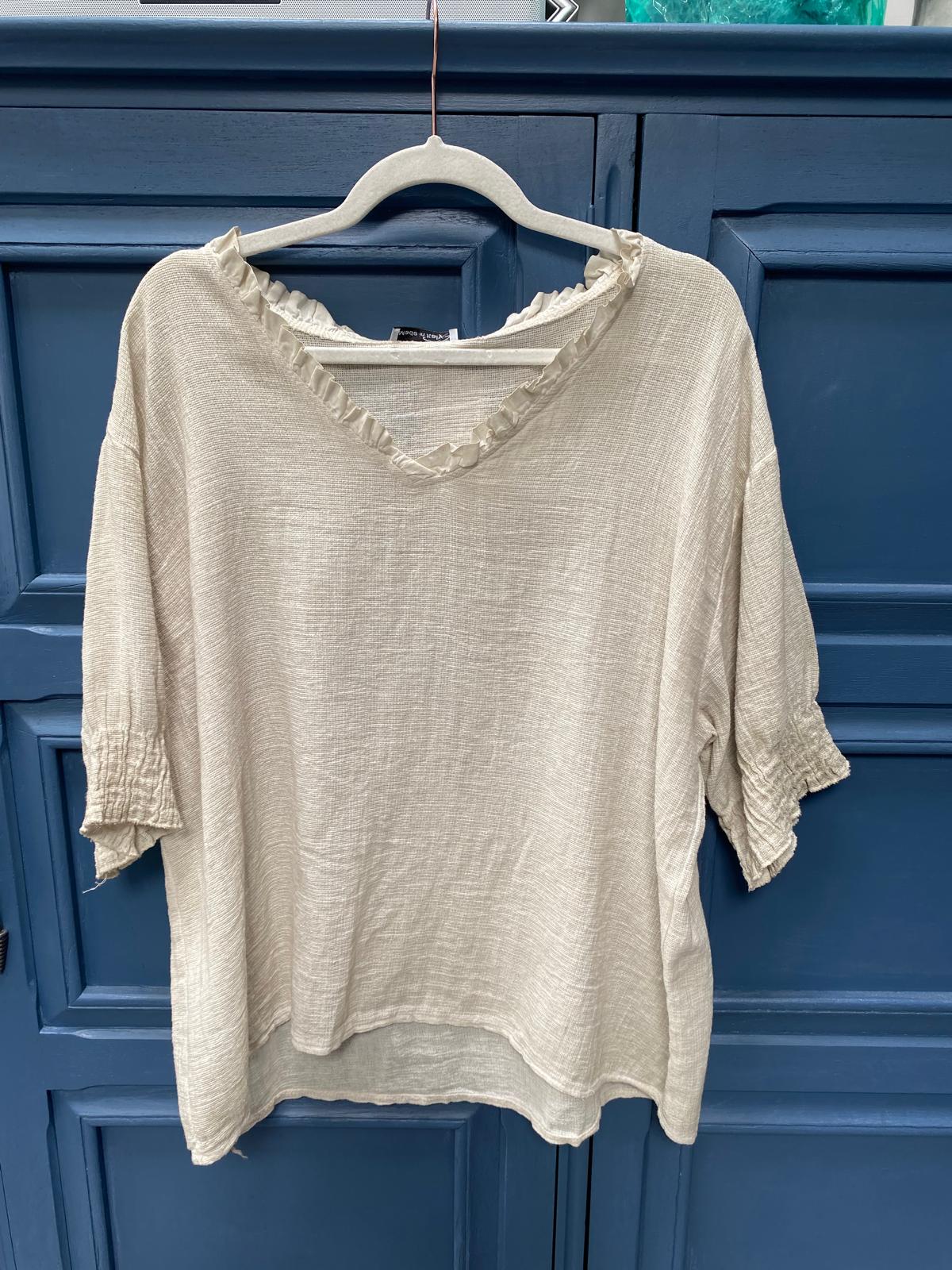 A Stylish Top Fits 10-14