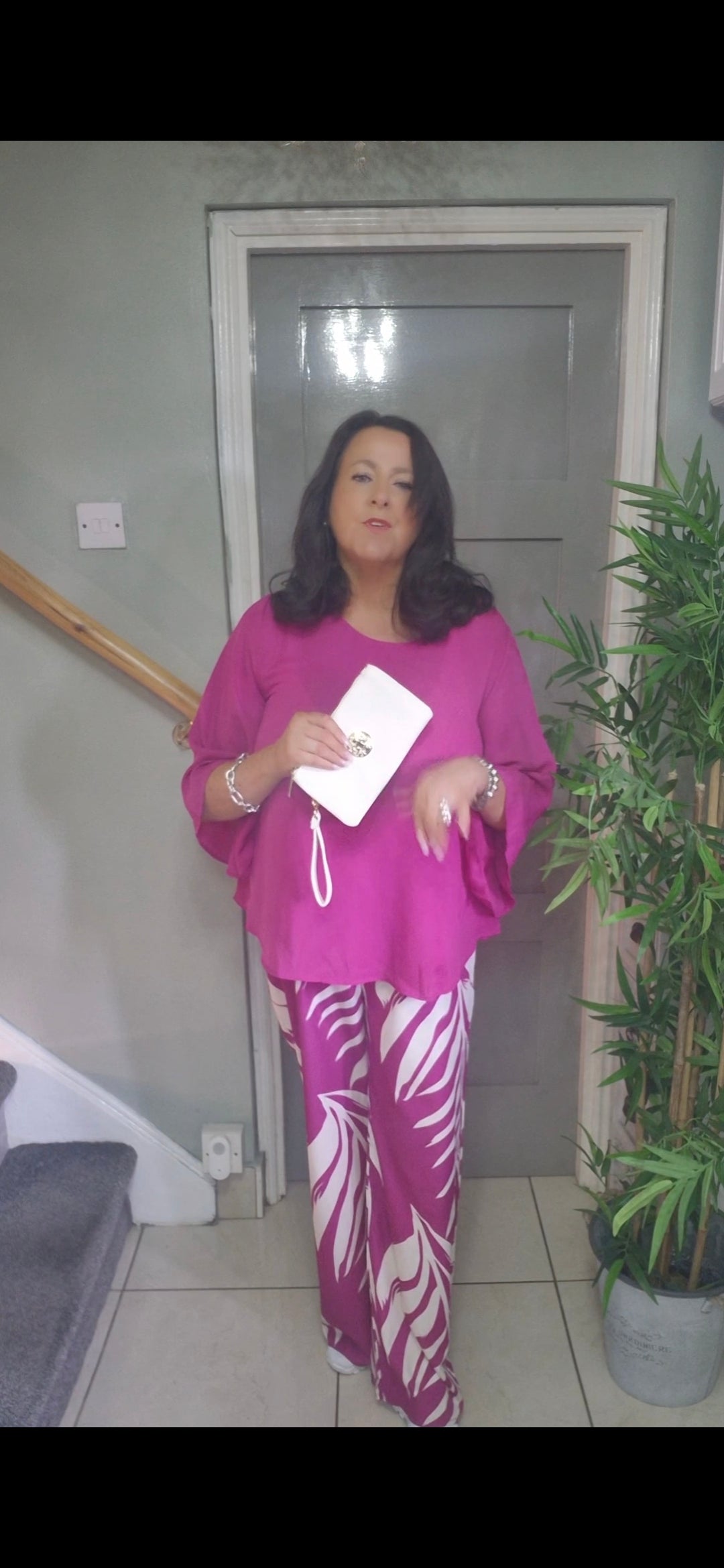A Fabulous Suit Fits 12-16 And 16-20