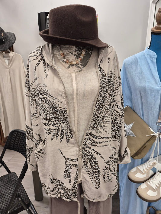 A Funky Jacket with Hood Fits 14-20.   New Arrival 🍁