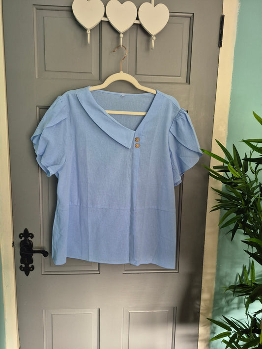 A Cute Blouse Fits 10-14