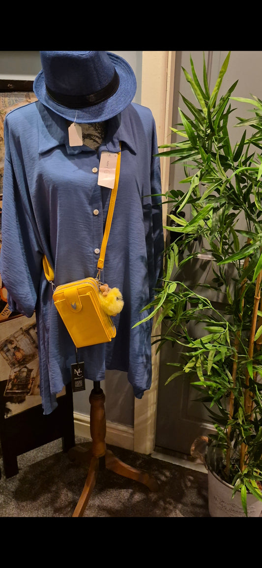 A Fabulous blouse Fits 16-22