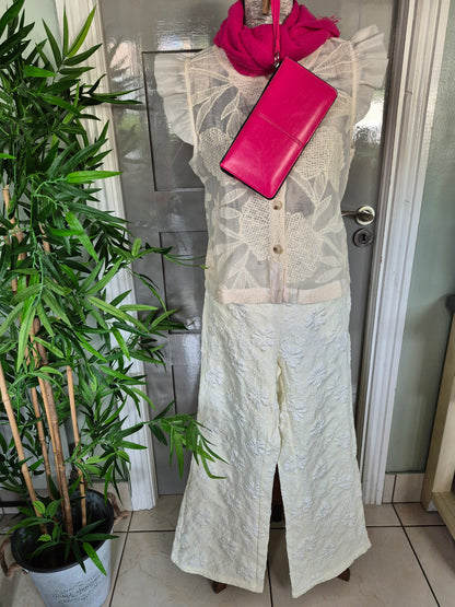 A stylish Blouse Fits 10-12