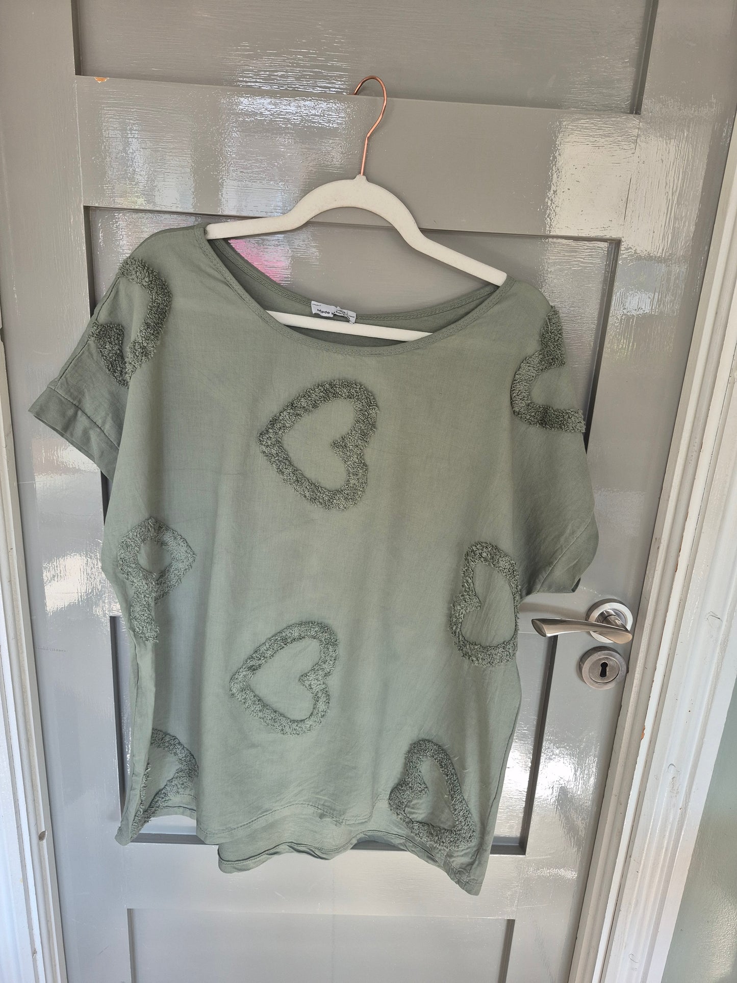 A cotton Top Fits 10-16