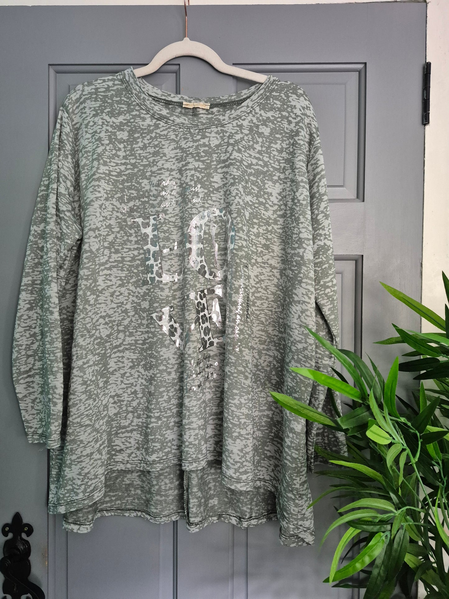 A Funky Sweatshirt Fits 14-20