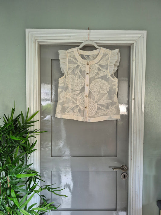 A stylish Blouse Fits 10-12